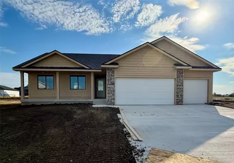 2603 NW Fairfield Dr, Ankeny, IA 50023