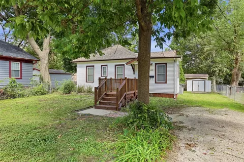 4111 Cottage Grove Ave, Des Moines, IA 50311