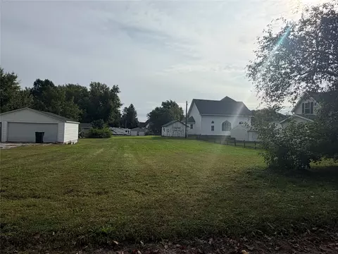 214 Race St, Cambridge, IA 50046