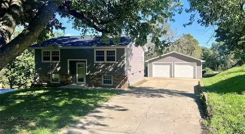 4295 NW 11th St, Des Moines, IA 50313