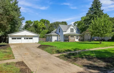 1624 Main St, Adel, IA 50003