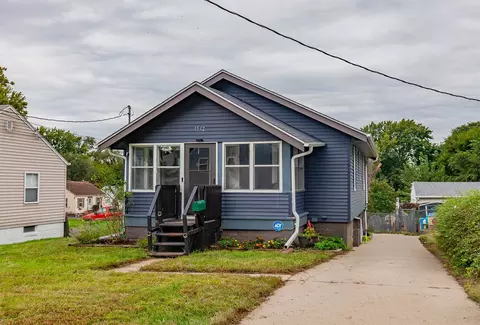 1512 E 32nd St, Des Moines, IA 50317