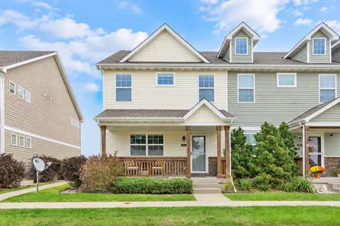 2606 Park Pl, Norwalk, IA 50211