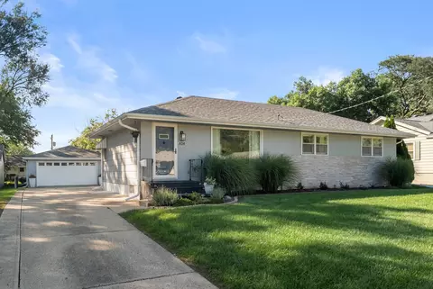 624 21st St, West Des Moines, IA 50265