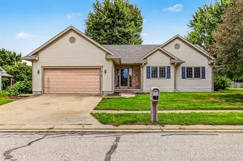 216 Stumbo Cir, Gilbert, IA 50105