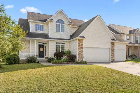 12204 Valdez Dr, Urbandale, IA 50323
