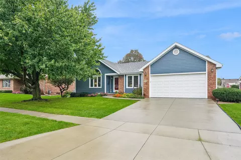 2402 N 7th Ave E, Newton, IA 50208