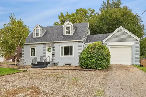 617 Grand Ave, West Des Moines, IA 50265