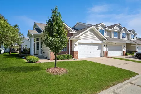7173 Espanade St, Johnston, IA 50131