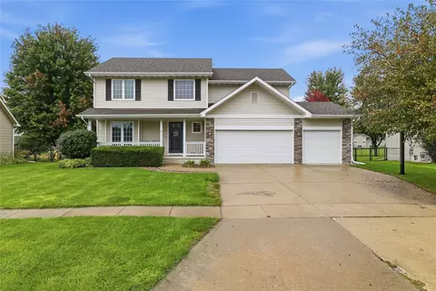 2306 NW Park Meadows Dr, Ankeny, IA 50023