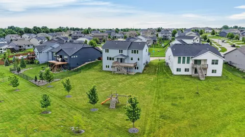 3667 NW 165th St, Clive, IA 50325