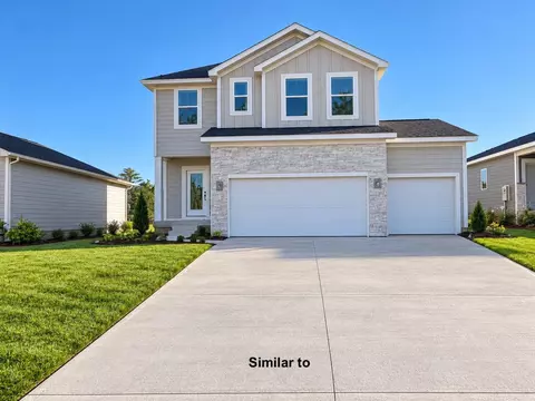 100 NW Rolling Cir, Waukee, IA 50263
