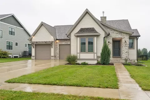 120 N 36th St, Cumming, IA 50061