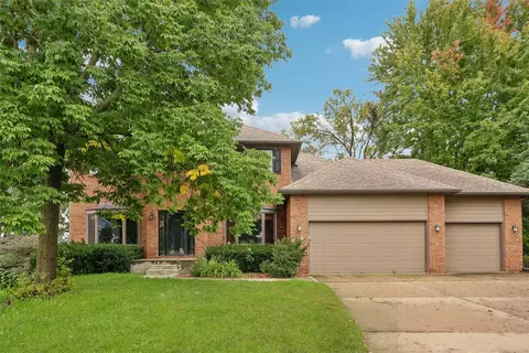 901 NW Campus Ridge Ct, Ankeny, IA 50023