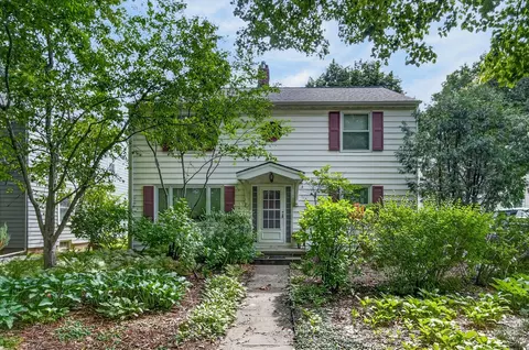 112 N Riverside Dr, Ames, IA 50010