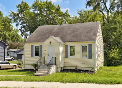 808 Philip St, Des Moines, IA 50315