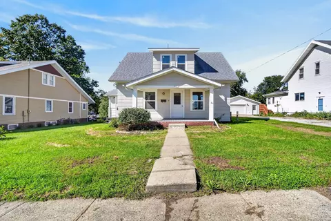 507 N 12th St, Guthrie Center, IA 50115