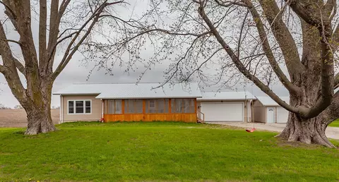 309 Broadway St, New Sharon, IA 50207