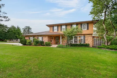 4521 Aurora Ave, Des Moines, IA 50310
