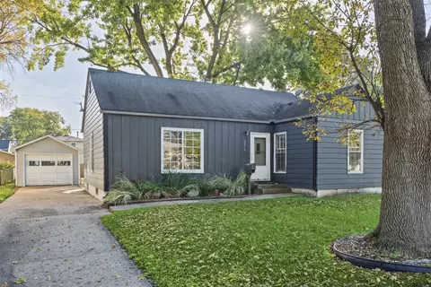 2019 56th St, Des Moines, IA 50310