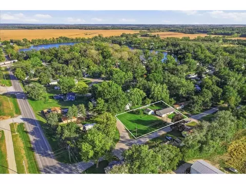 6465 SE 55th St, Carlisle, IA 50047