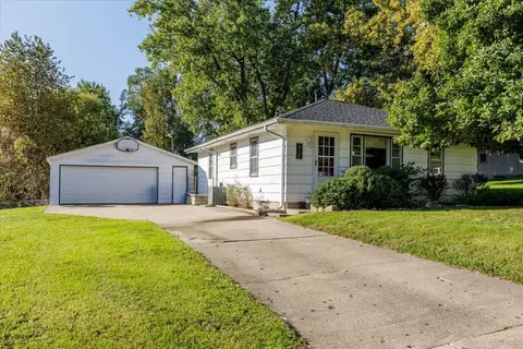 701 E Rose Ave, Des Moines, IA 50315