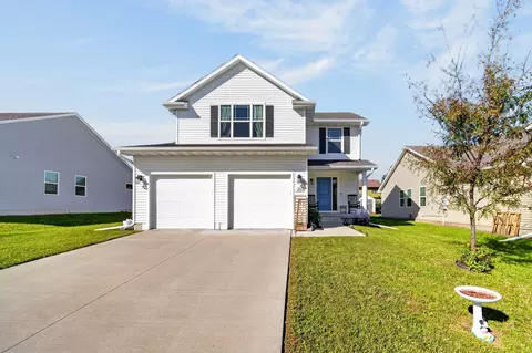 1205 N 7th Ct, Indianola, IA 50125
