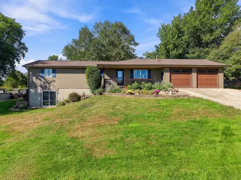 5039 W 116th St S, Prairie City, IA 50228