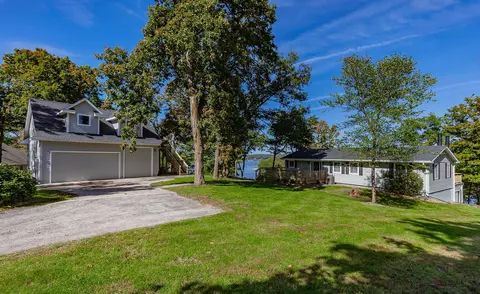6610 Young Cir, Panora, IA 50216