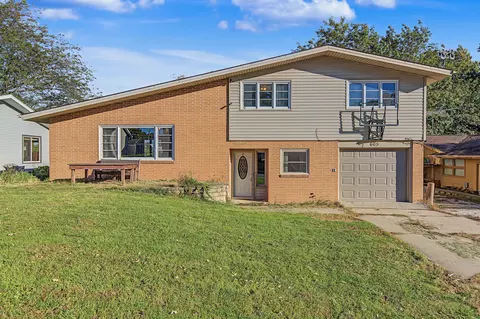 605 Brewer St, Webster City, IA 50595