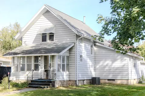 314 Pennsylvania Ave, Story City, IA 50248