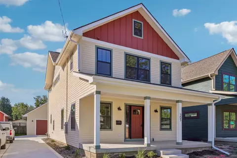 305 E Granger Ave, Des Moines, IA 50315