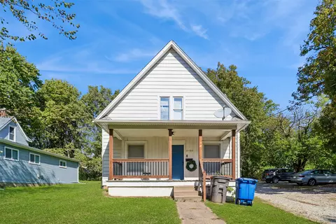 2707 College Ave, Des Moines, IA 50311