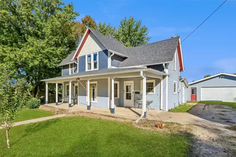 1009 Prairie St, Guthrie Center, IA 50115