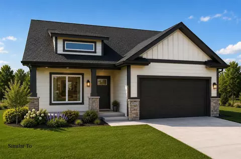 811 W 2nd St S, Newton, IA 50208