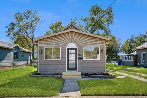 2525 Logan Ave, Des Moines, IA 50317