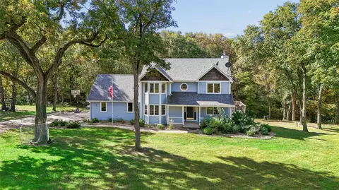9870 Merrill Trl, Indianola, IA 50125