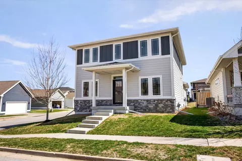 502 S Granite Way, West Des Moines, IA 50266