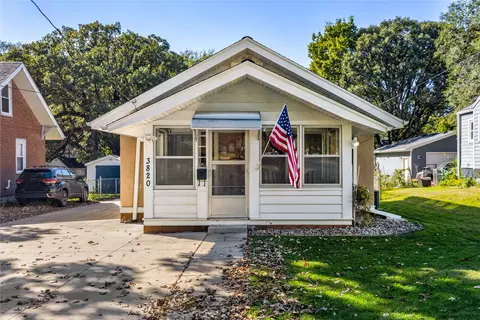3820 12th St, Des Moines, IA 50313