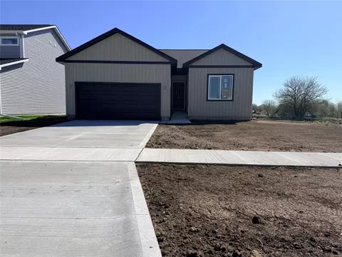 1033 Linden St, De Soto, IA 50069