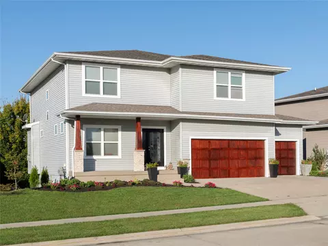 60 Abigail Ln, Waukee, IA 50263