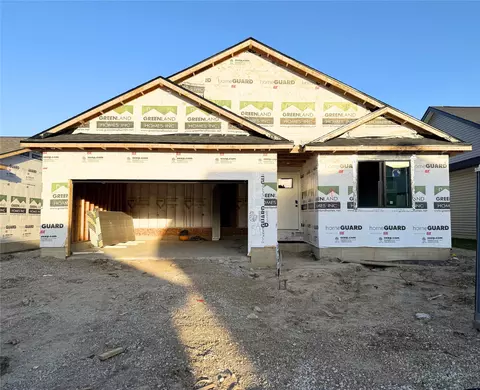 591 NW Rockwood Ln, Grimes, IA 50111