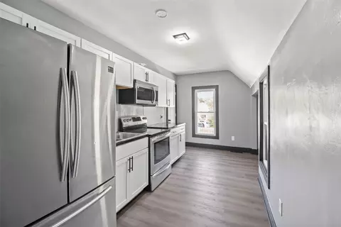 Other - 2210 E Walnut St, Des Moines, IA 50317 photo 6 of 9