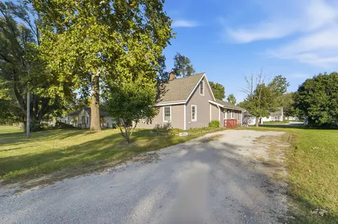 302 11th St, Dallas Center, IA 50063