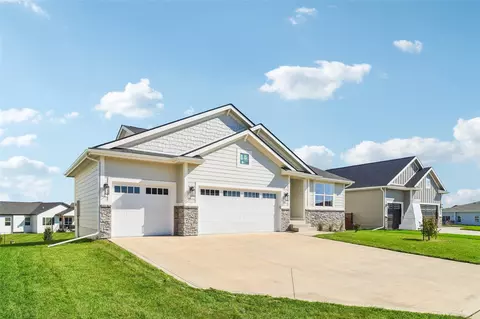 2430 SE 5th St, West Des Moines, IA 50265