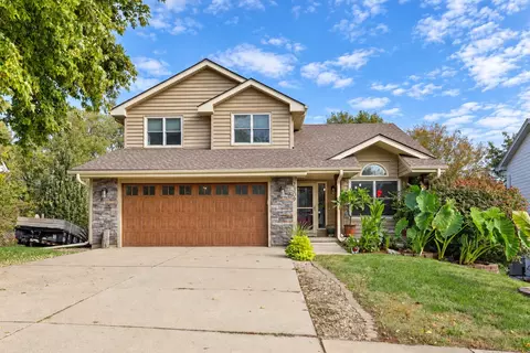 2309 Walnut St, West Des Moines, IA 50265