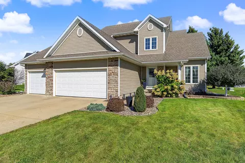 3905 SW Bluegrass Dr, Ankeny, IA 50023