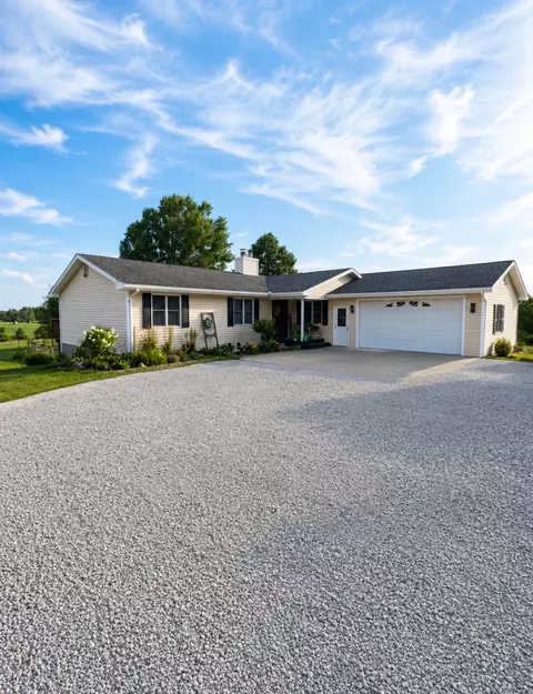 1420 165th St, Creston, IA 50801