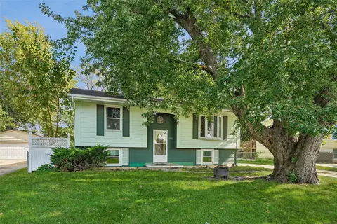 3201 Williams St, Des Moines, IA 50317