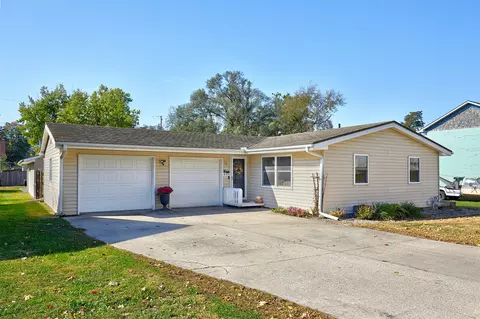 605 13th St, Dallas Center, IA 50063